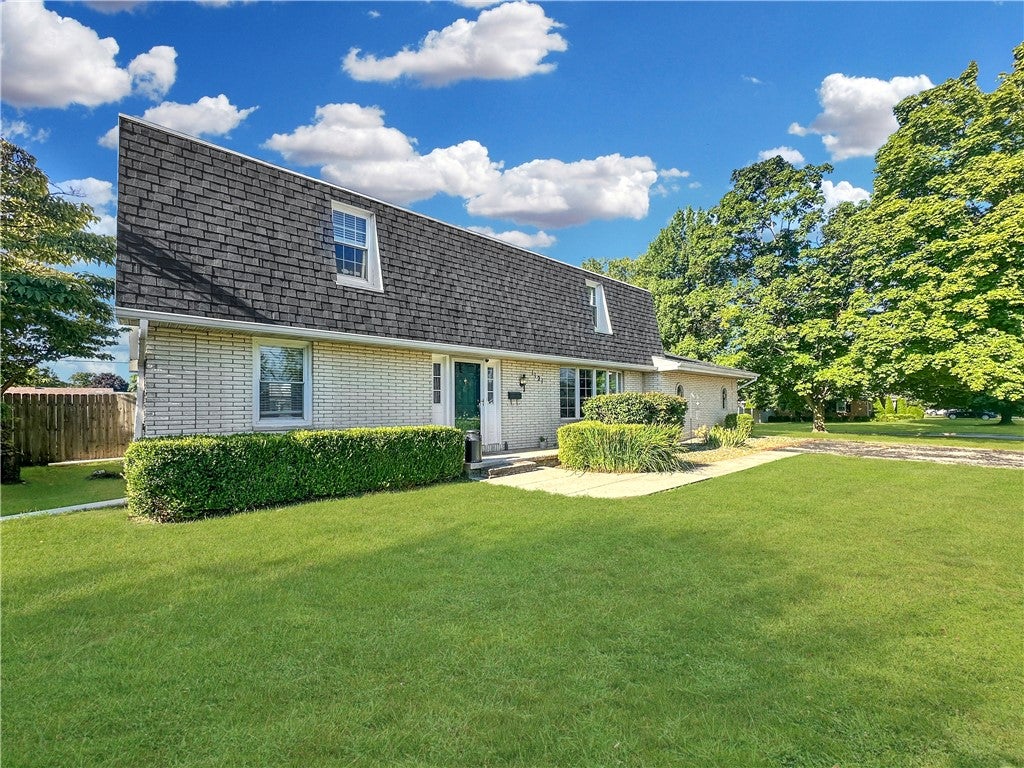 1121 Rudy Avenue Mattoon, IL 61938 - Photo 3 of 30 Gallery Image 3