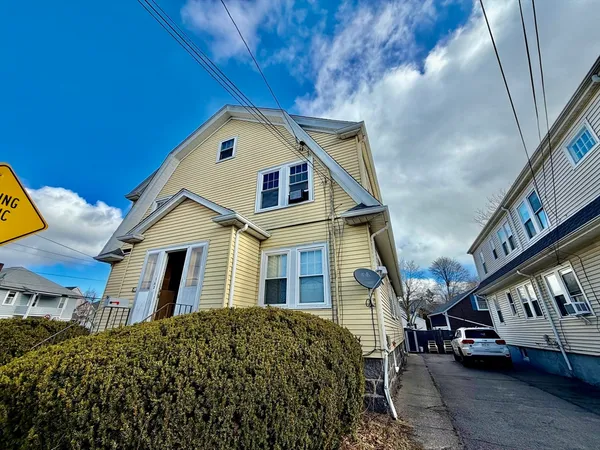 $1,980 | 162 South Street, Unit 2R, Quincy, MA 02169