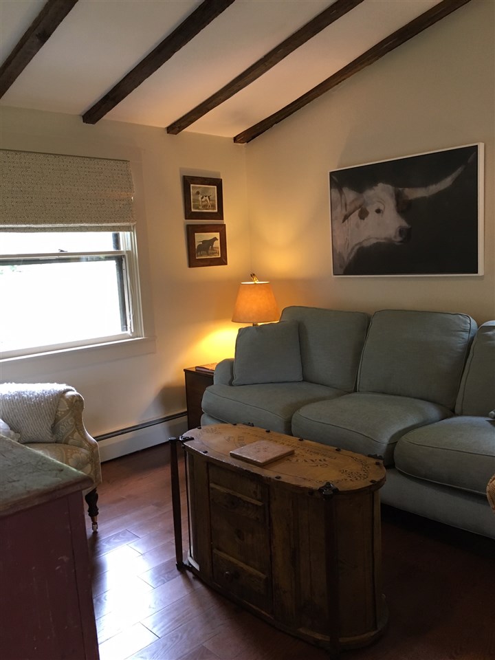 462 Taconic Road Manchester, VT 05254 - Photo 8 of 11 Gallery Image 8