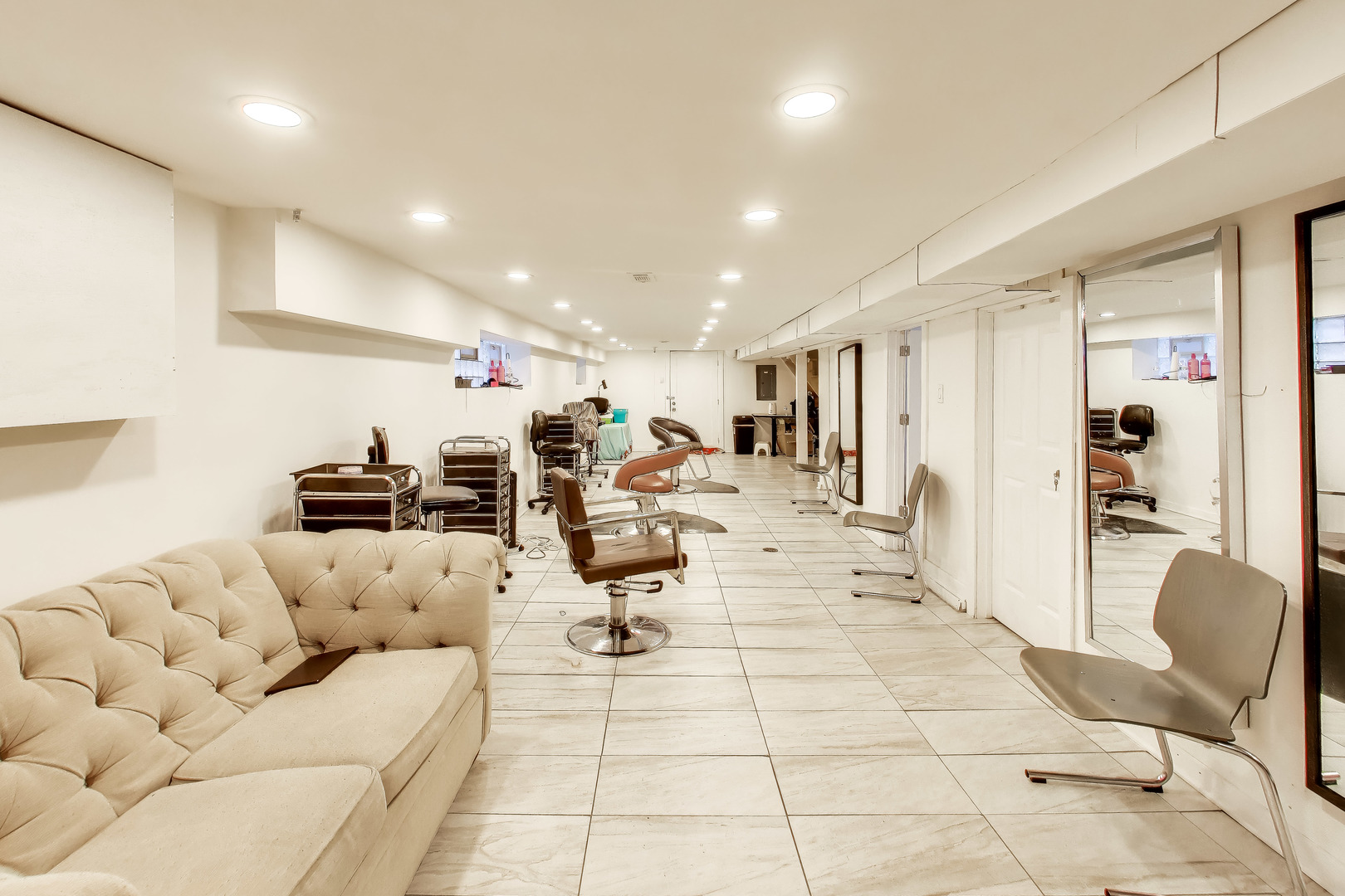 8822 South Ada Street Chicago, IL 60620 - Photo 17 of 32