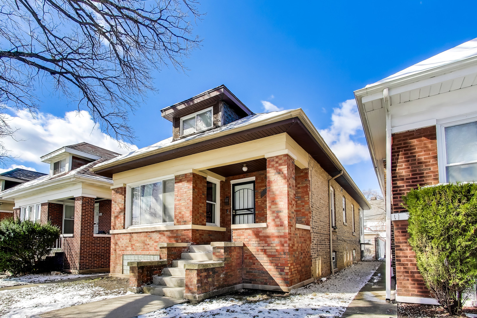 8822 South Ada Street Chicago, IL 60620 - Photo 2 of 32