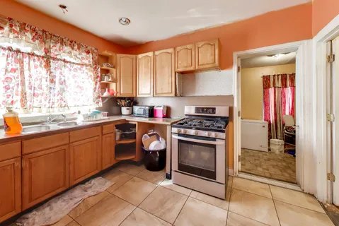 $189,999 | 8822 South Ada Street, Chicago, IL 60620