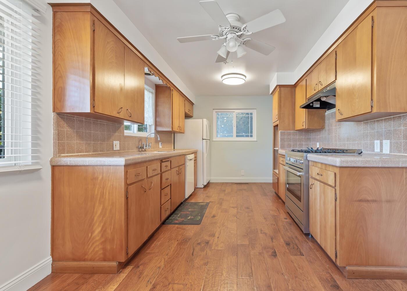 573 West Shoemake Avenue Reedley, CA 93654 - Photo 45 of 45 Gallery Image 45