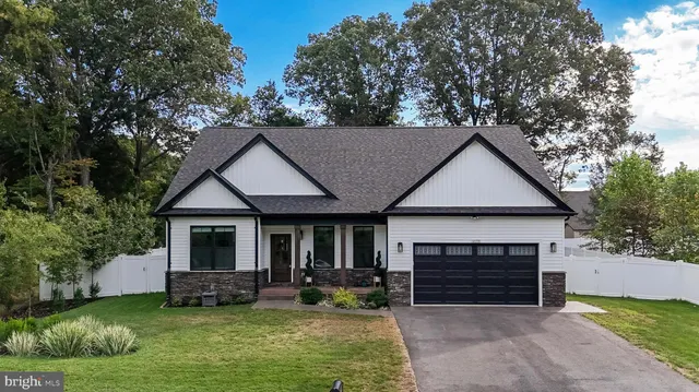 $3,200 | 12190 Potomac View Drive, Newburg, MD 20664