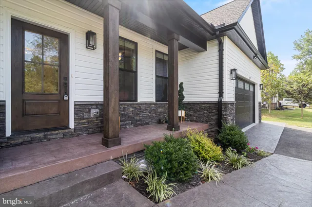 $3,200 | 12190 Potomac View Drive, Newburg, MD 20664