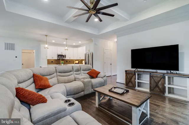 $3,200 | 12190 Potomac View Drive, Newburg, MD 20664