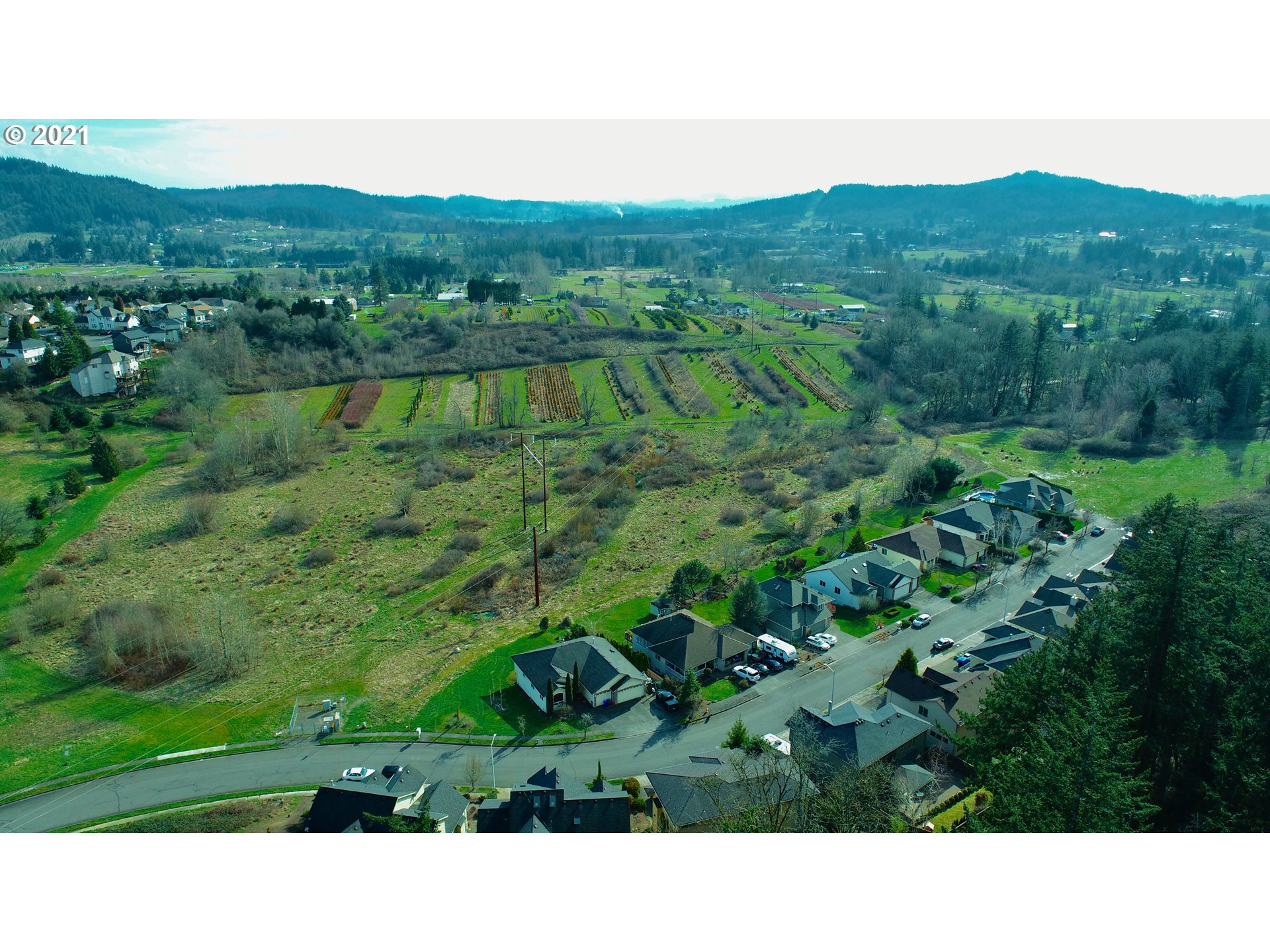 2379 Southwest Border Way Gresham, OR 97080 - Photo 2 of 31 Gallery Image 2