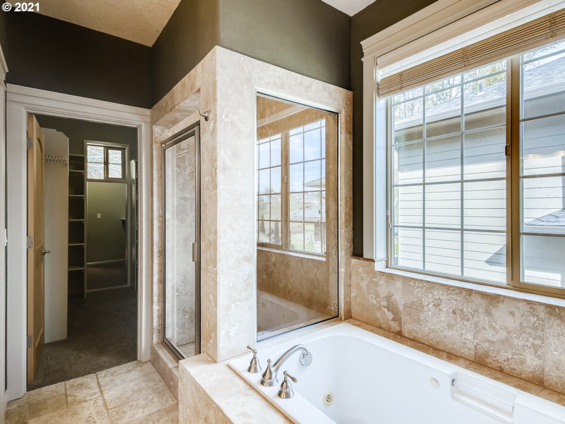 2379 Southwest Border Way Gresham, OR 97080 - Photo 16 of 31 Gallery Image 16