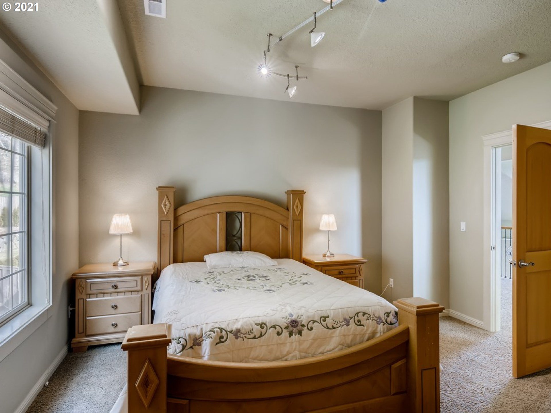 2379 Southwest Border Way Gresham, OR 97080 - Photo 18 of 31 Gallery Image 18