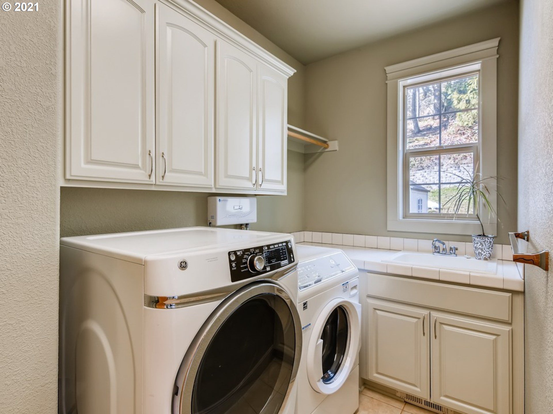 2379 Southwest Border Way Gresham, OR 97080 - Photo 27 of 31 Gallery Image 27