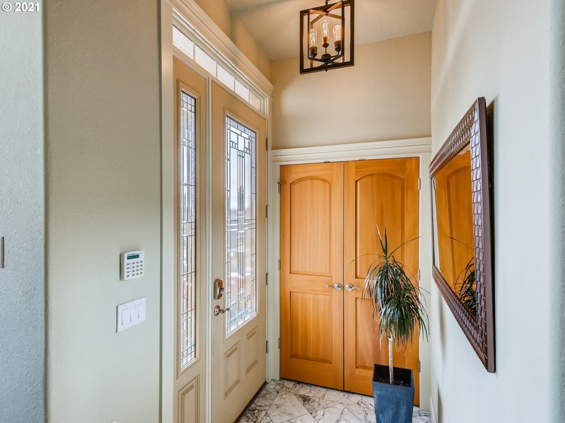 2379 Southwest Border Way Gresham, OR 97080 - Photo 4 of 31 Gallery Image 4