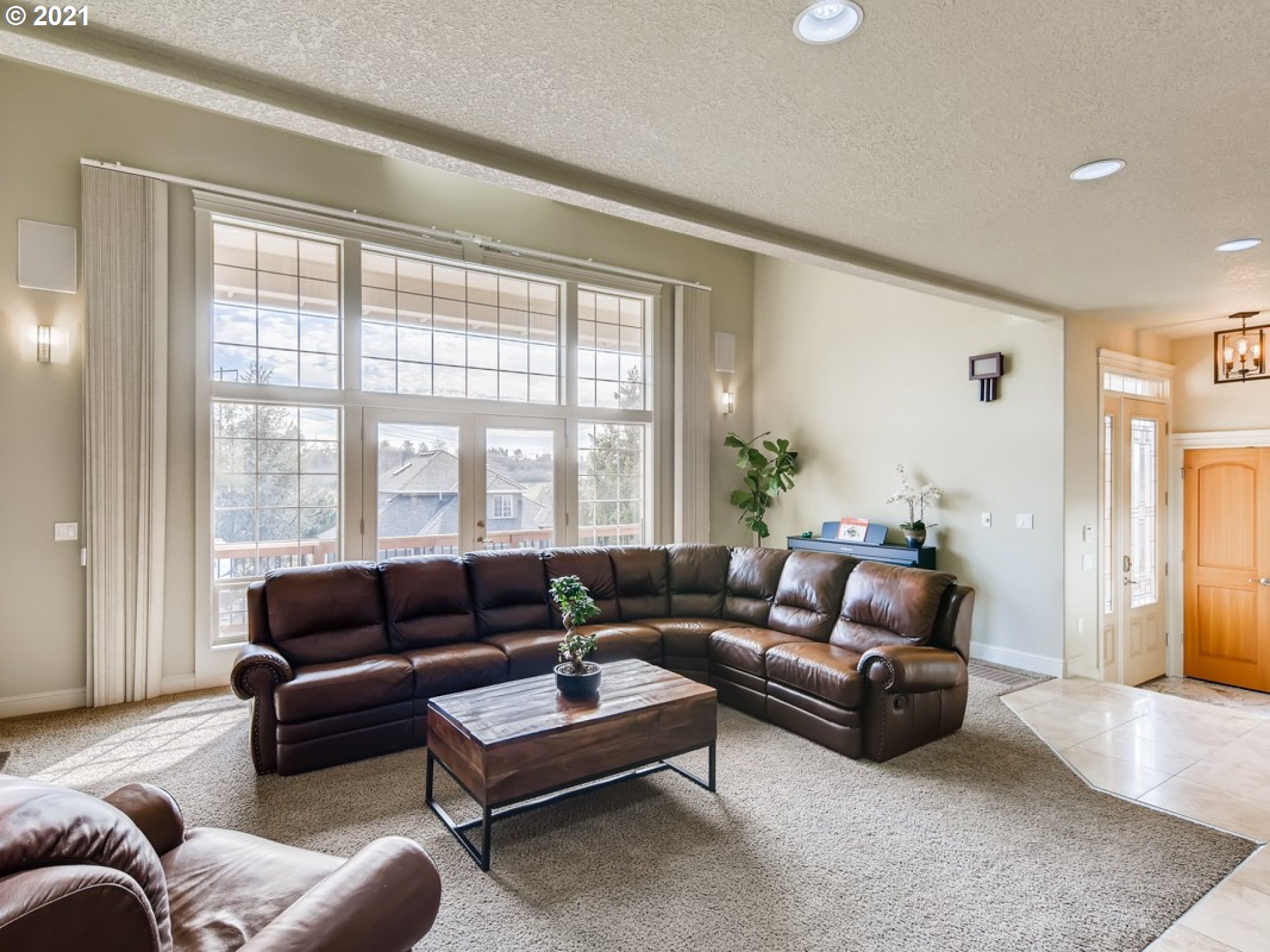 2379 Southwest Border Way Gresham, OR 97080 - Photo 5 of 31 Gallery Image 5