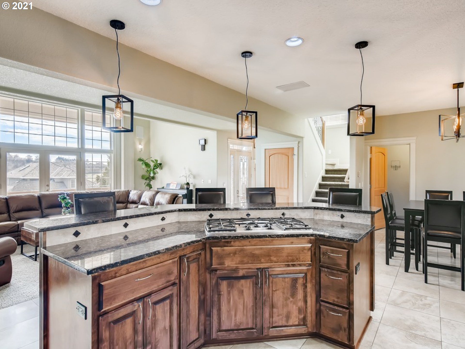 2379 Southwest Border Way Gresham, OR 97080 - Photo 8 of 31 Gallery Image 8