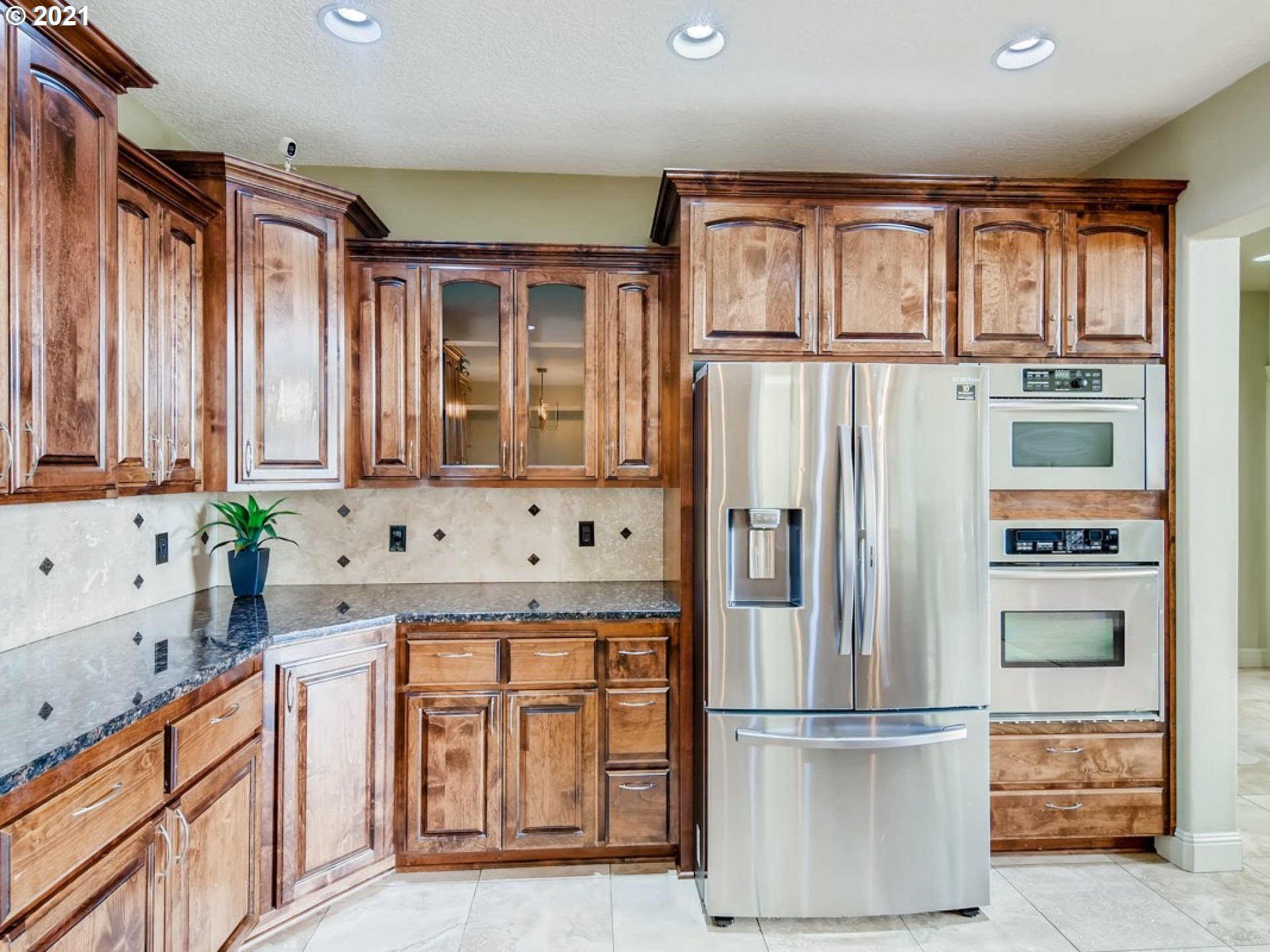2379 Southwest Border Way Gresham, OR 97080 - Photo 10 of 31 Gallery Image 10