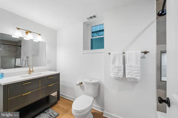 $449,900 | 609 North 17th Street, Unit 1, Philadelphia, PA 19130