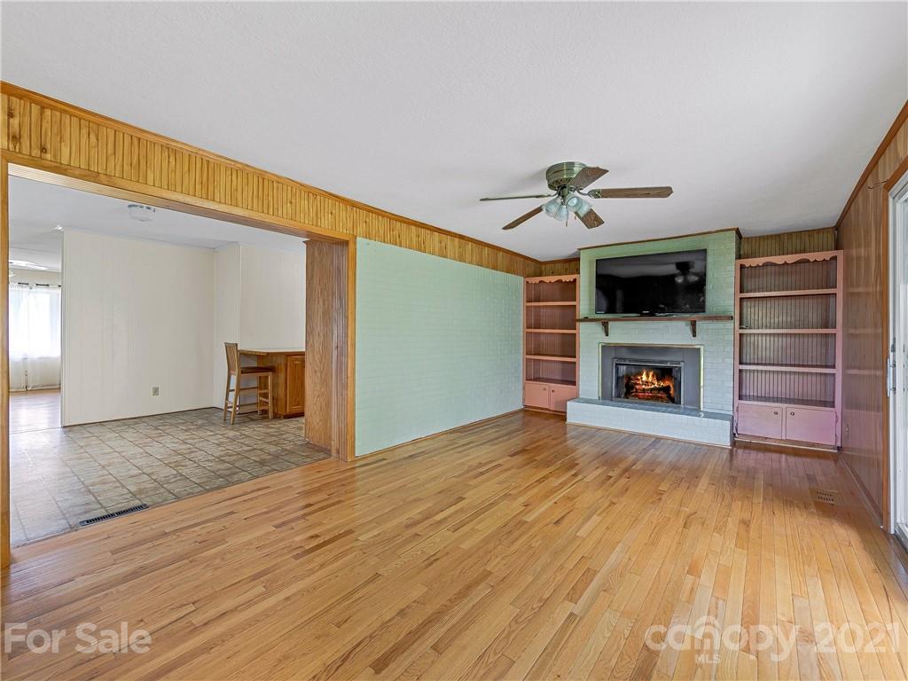 27 Gorman Bridge Road Asheville, NC 28804 - Photo 10 of 28 Gallery Image 10