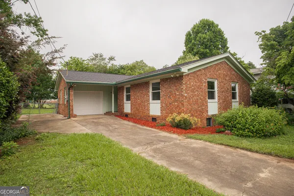 $169,900 | 211 Sunnydale Drive, Warner Robins, GA 31088