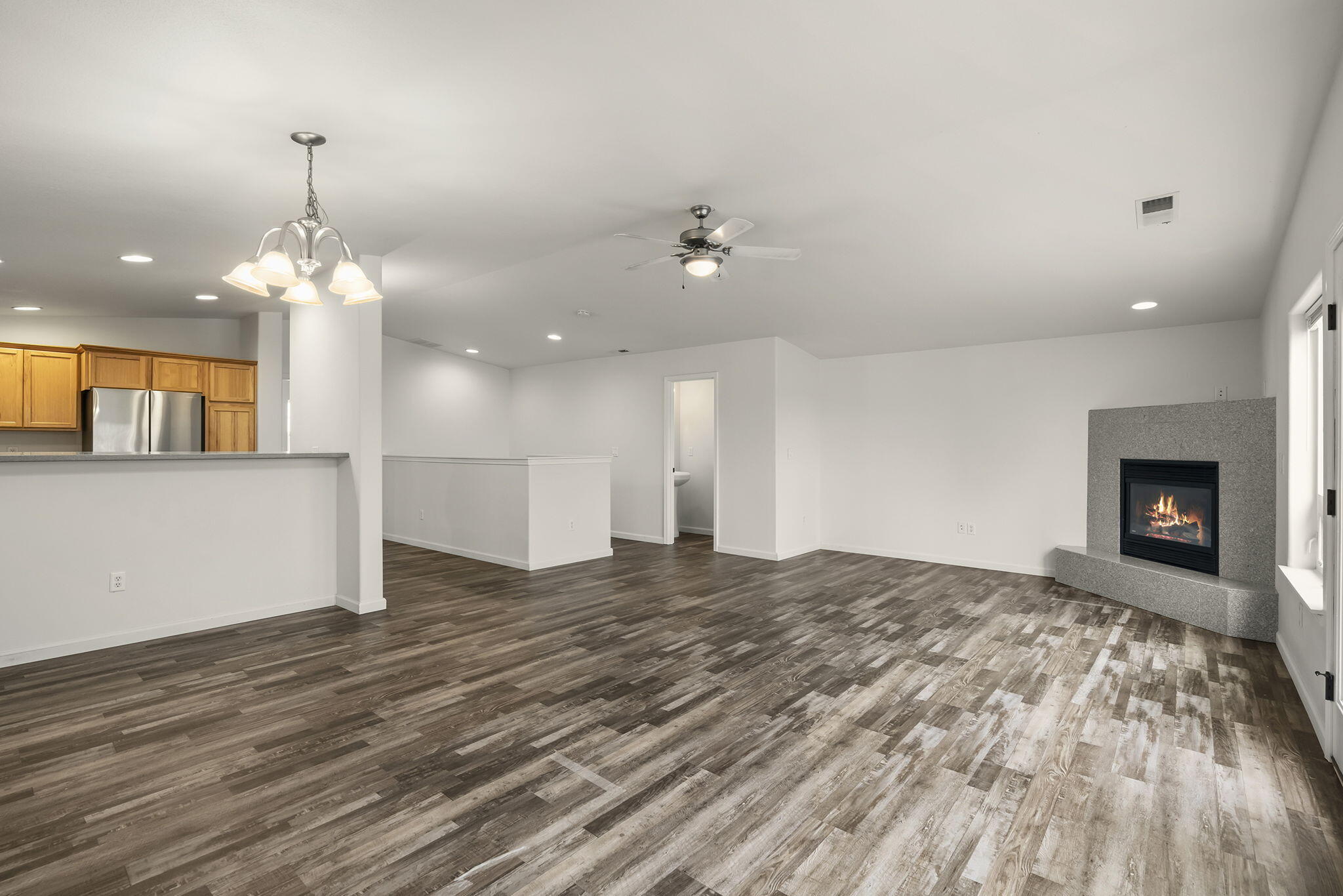 438 Northwest 19th Street, Unit 60 Redmond, OR 97756 - Photo 13 of 32