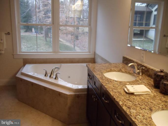 6582 Braddock Road Alexandria, VA 22312 - Photo 11 of 29 Master Bath