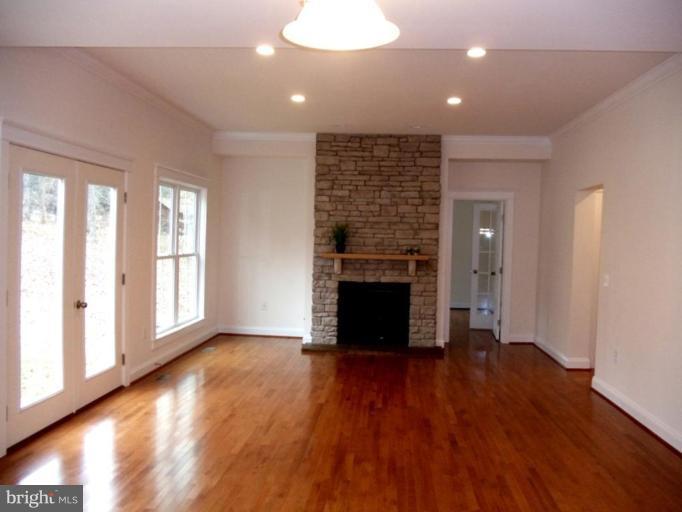 6582 Braddock Road Alexandria, VA 22312 - Photo 12 of 29 Family Room #2