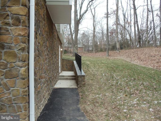 6582 Braddock Road Alexandria, VA 22312 - Photo 15 of 29 Exterior #3