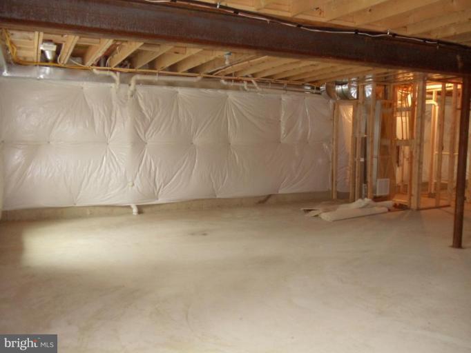 6582 Braddock Road Alexandria, VA 22312 - Photo 23 of 29 Basement #2