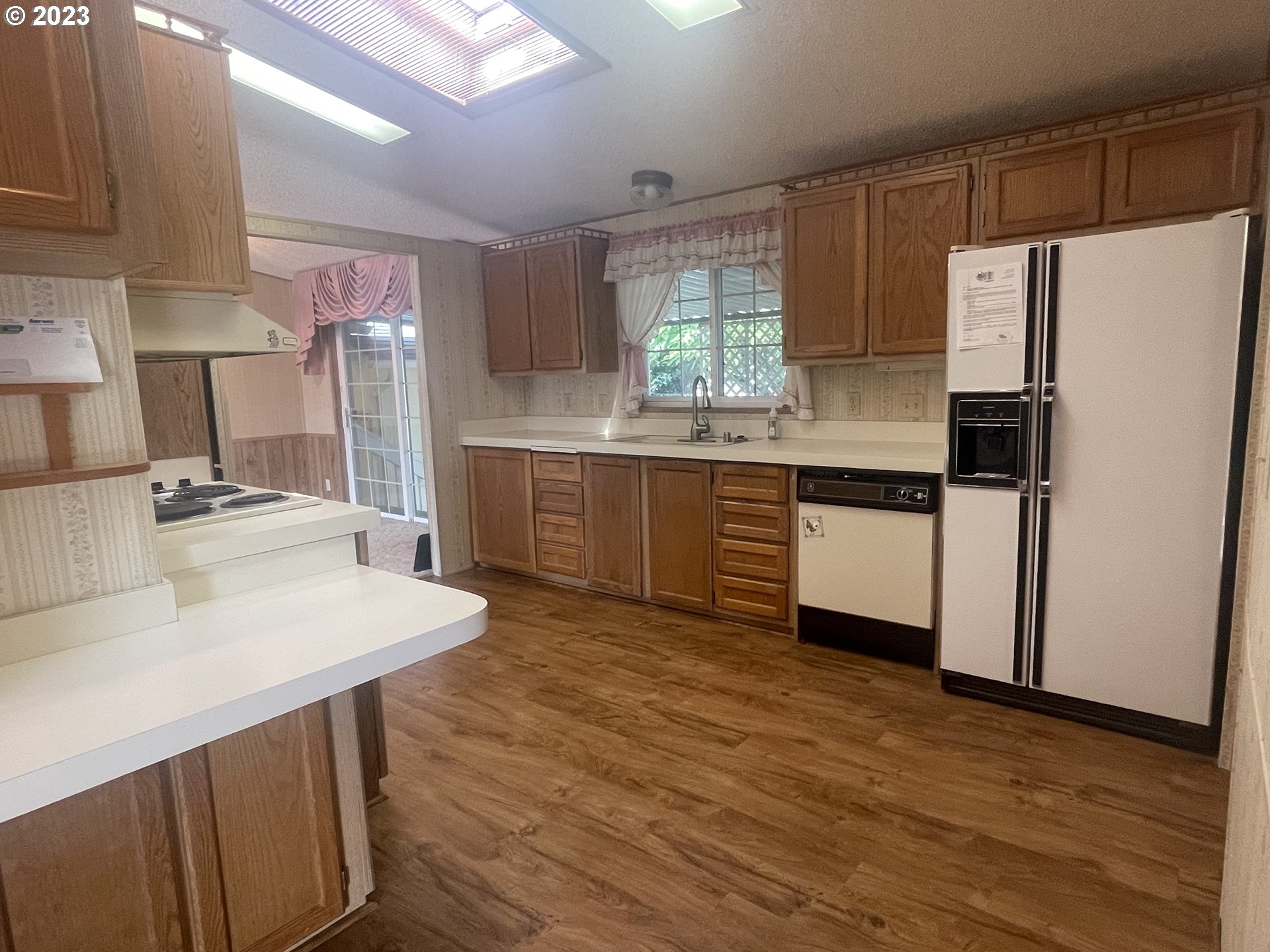 3275 Galena Loop Lebanon, OR 97355 - Photo 15 of 30 Kitchen