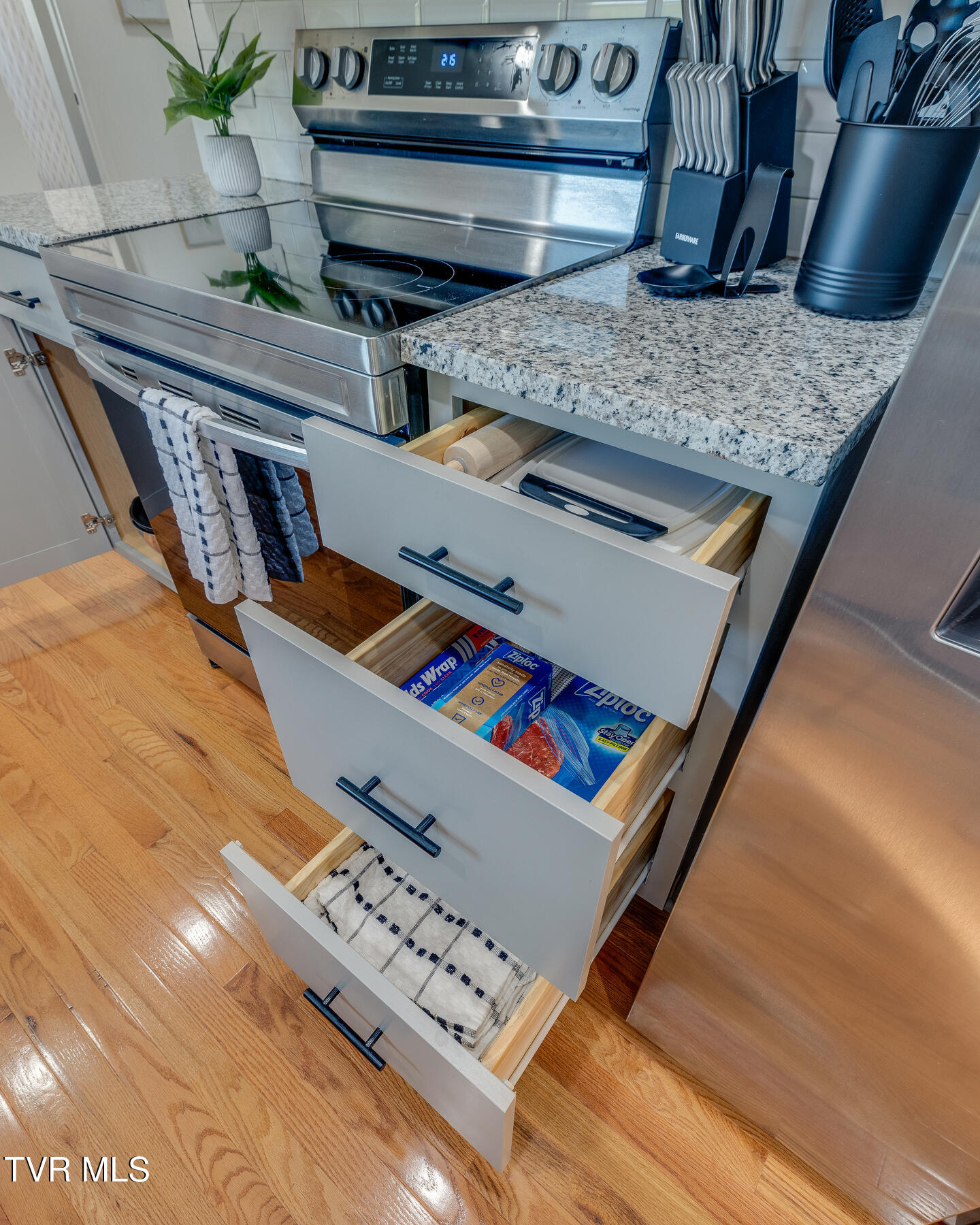 2549 Bay Street Bristol, TN 37620 - Photo 18 of 58 020