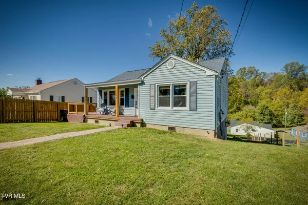 $289,900 | 2549 Bay Street, Bristol, TN 37620