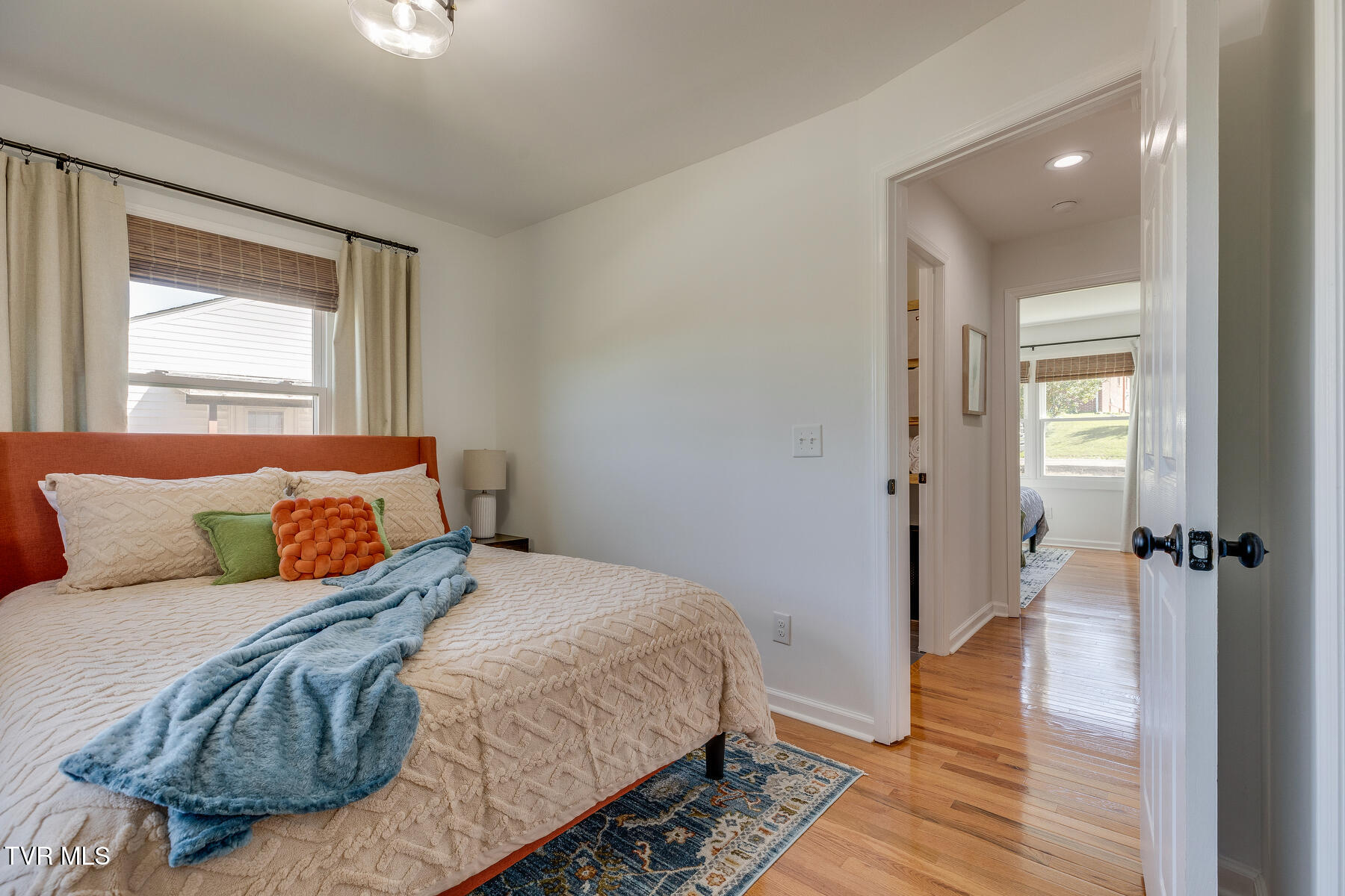 2549 Bay Street Bristol, TN 37620 - Photo 21 of 58 023