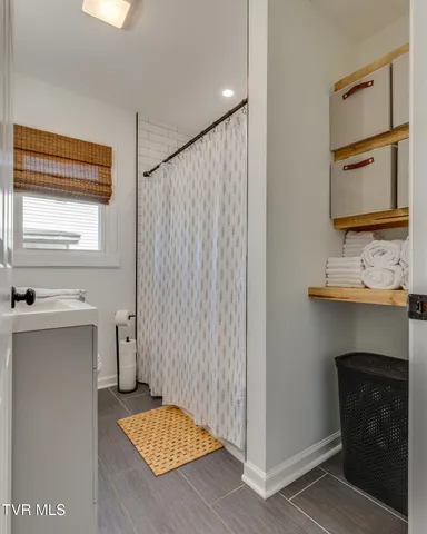 $299,900 | 2549 Bay Street, Bristol, TN 37620