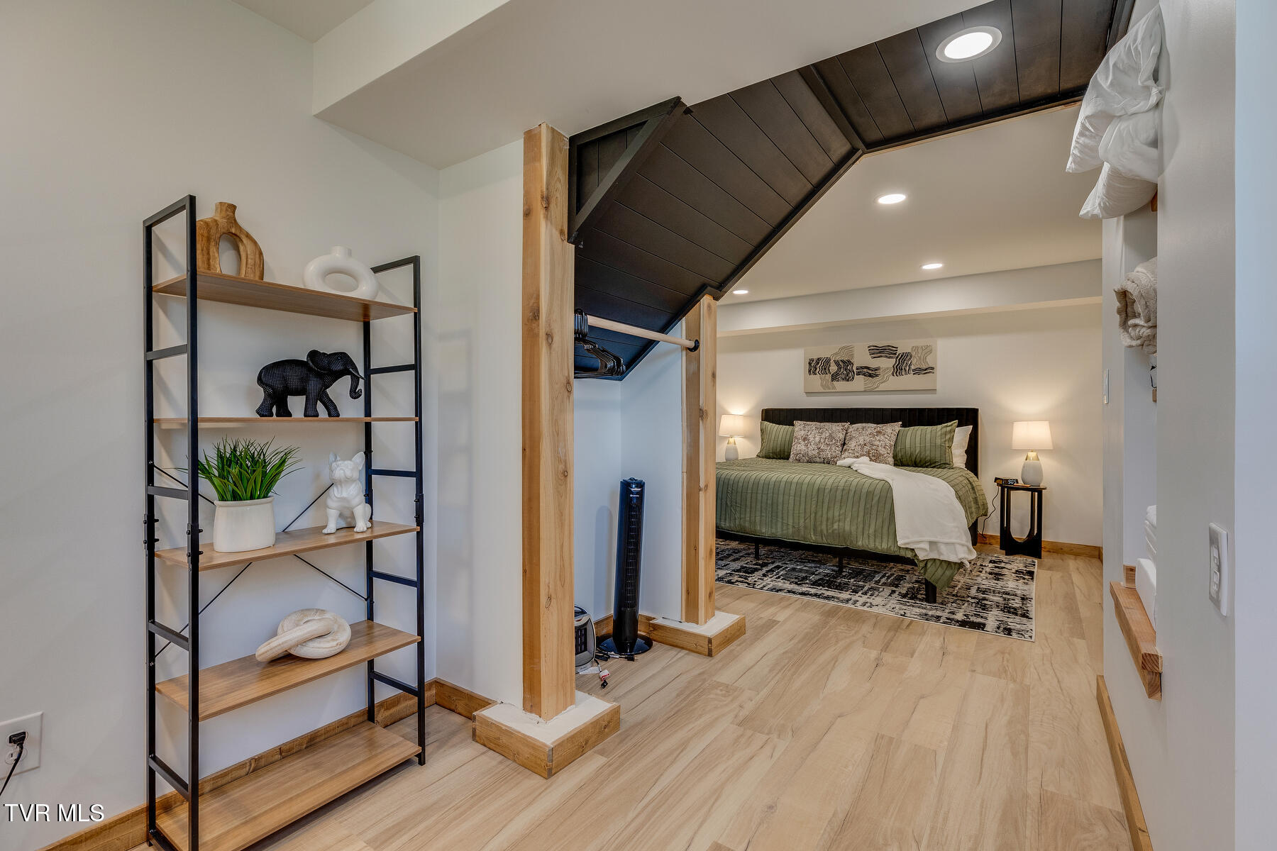 2549 Bay Street Bristol, TN 37620 - Photo 51 of 58 029