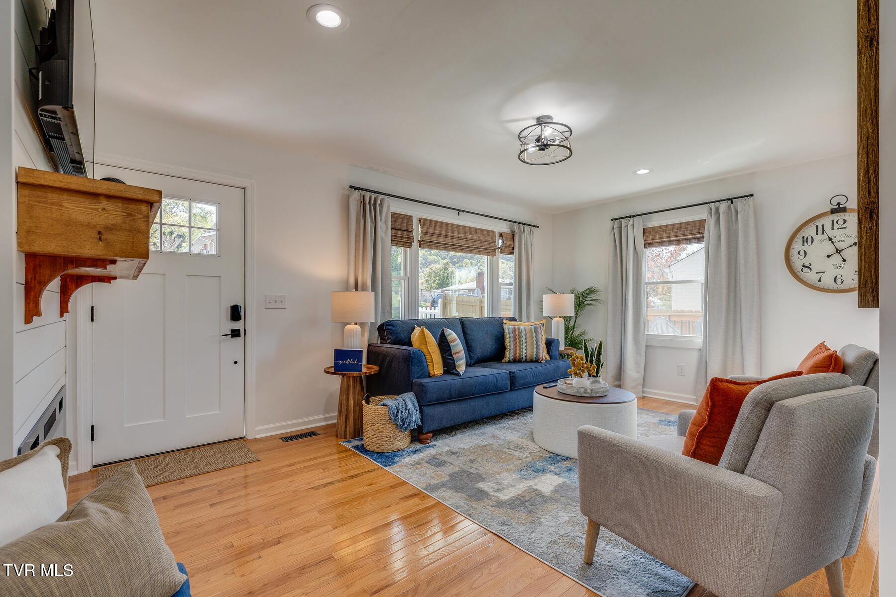 2549 Bay Street Bristol, TN 37620 - Photo 6 of 58 007