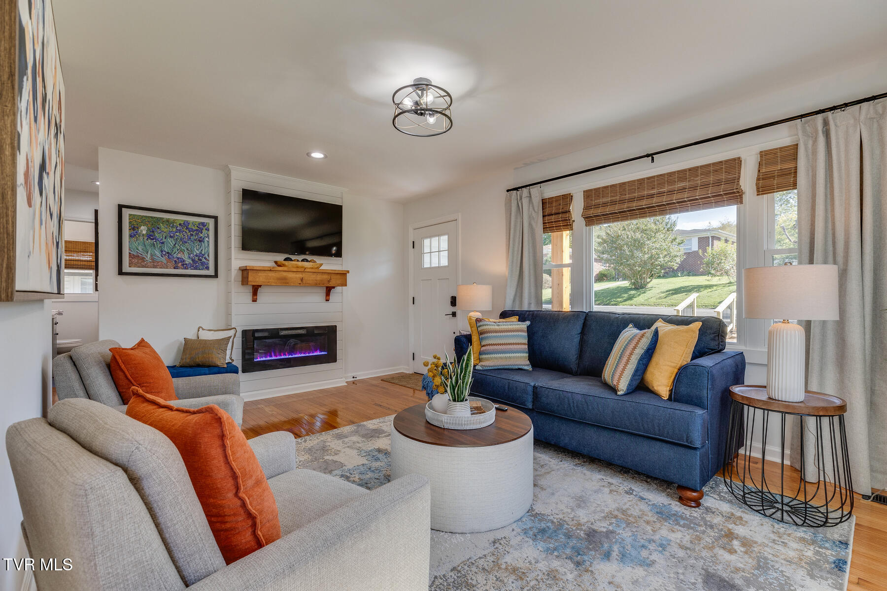 2549 Bay Street Bristol, TN 37620 - Photo 7 of 58 008