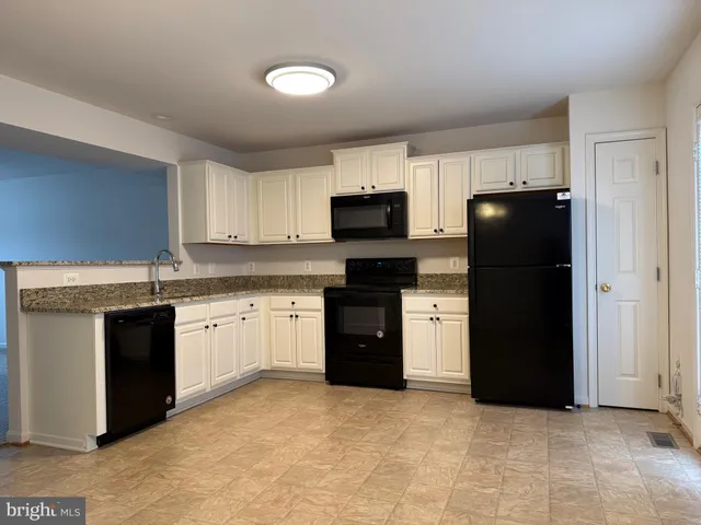 $2,150 | 207 Merrill Court, Stafford, VA 22554