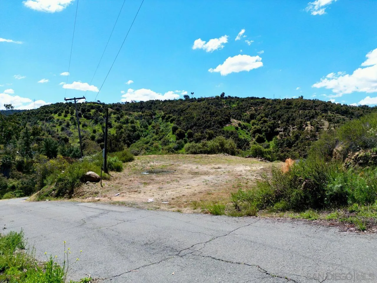 10448 Couser Way Valley Center, CA 92082 - Photo 7 of 17 a view of a pathway both of a yard