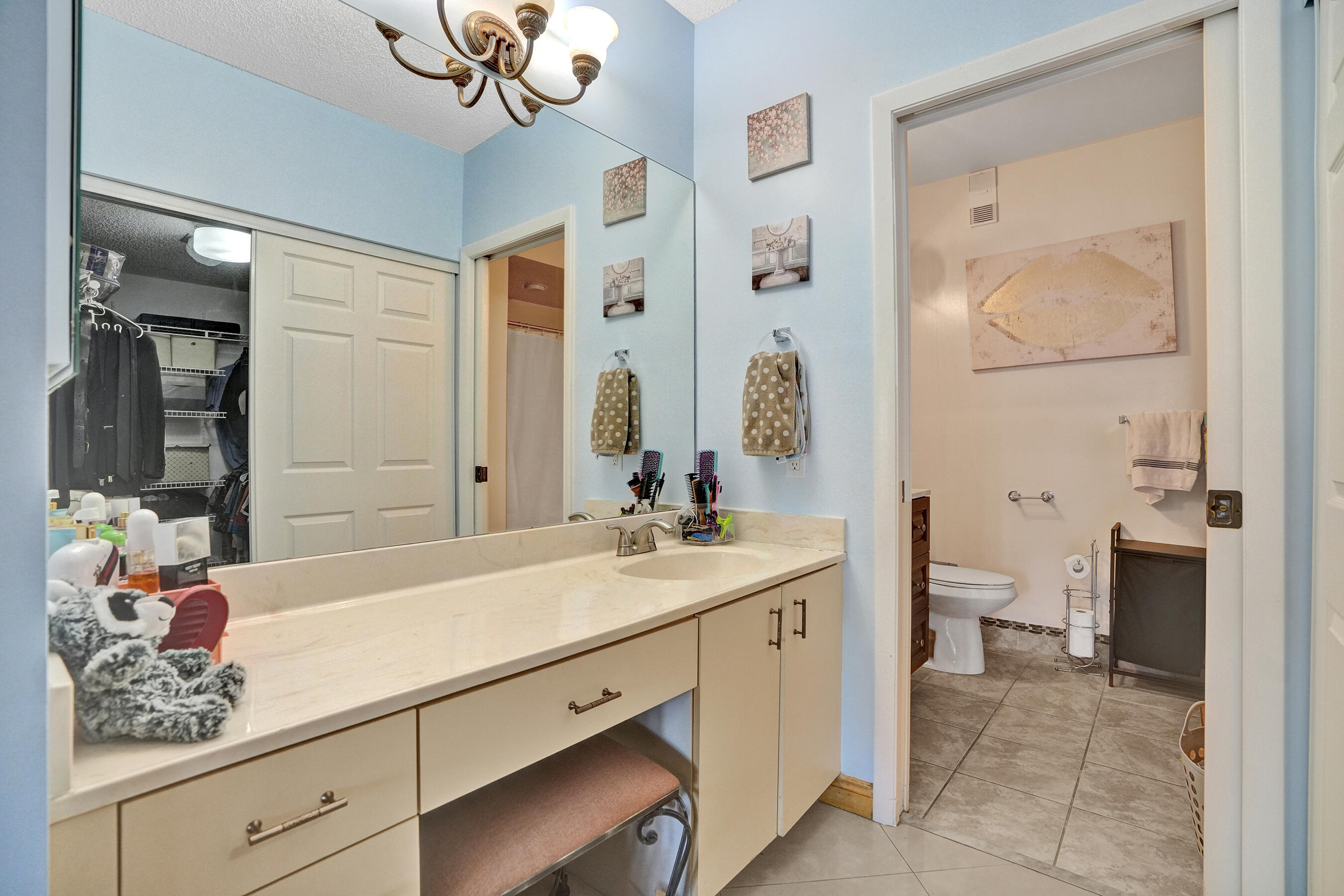 8511 Ardoch Road Hialeah, FL 33016 - Photo 22 of 41 DSC05164