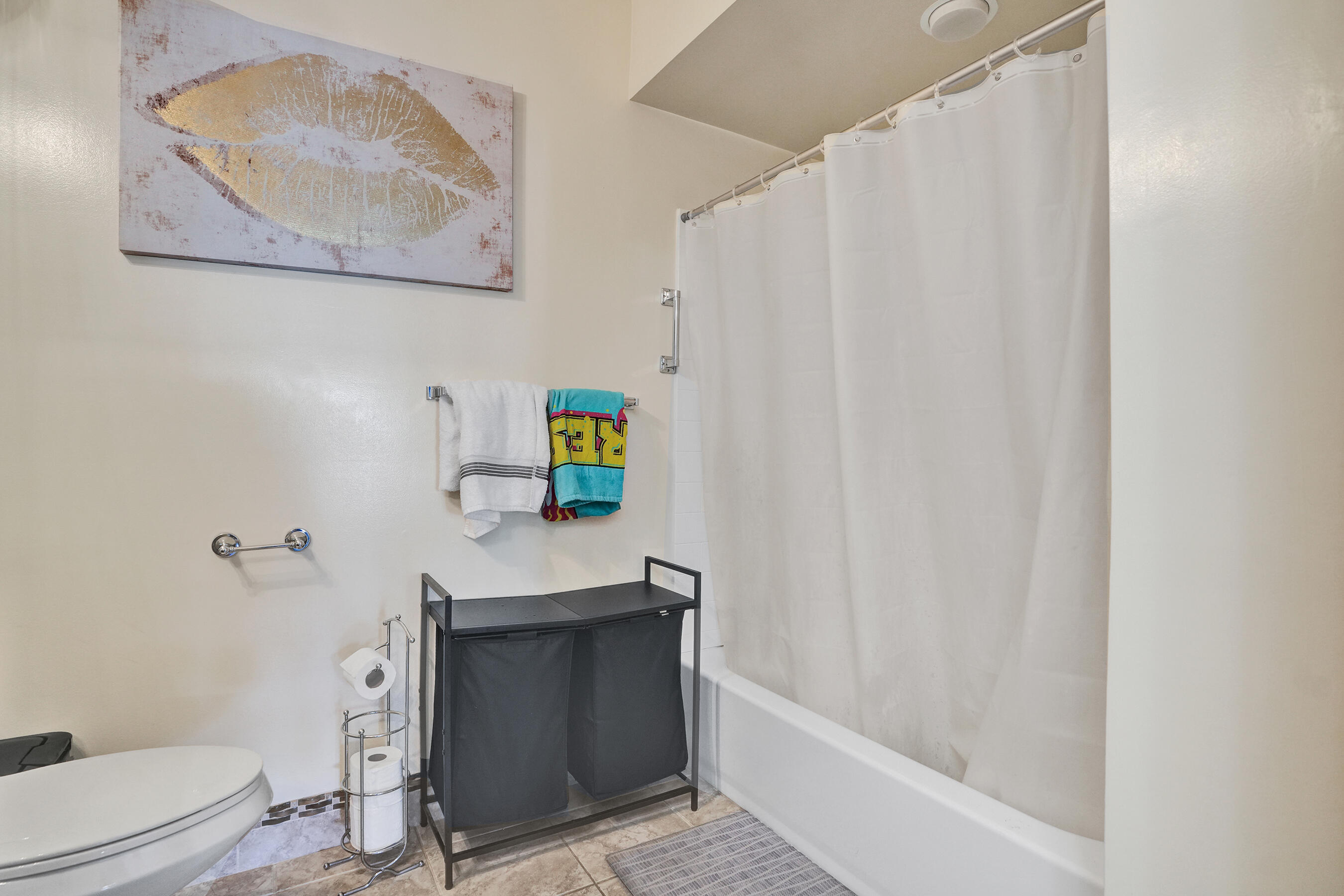 8511 Ardoch Road Hialeah, FL 33016 - Photo 24 of 41 DSC05176