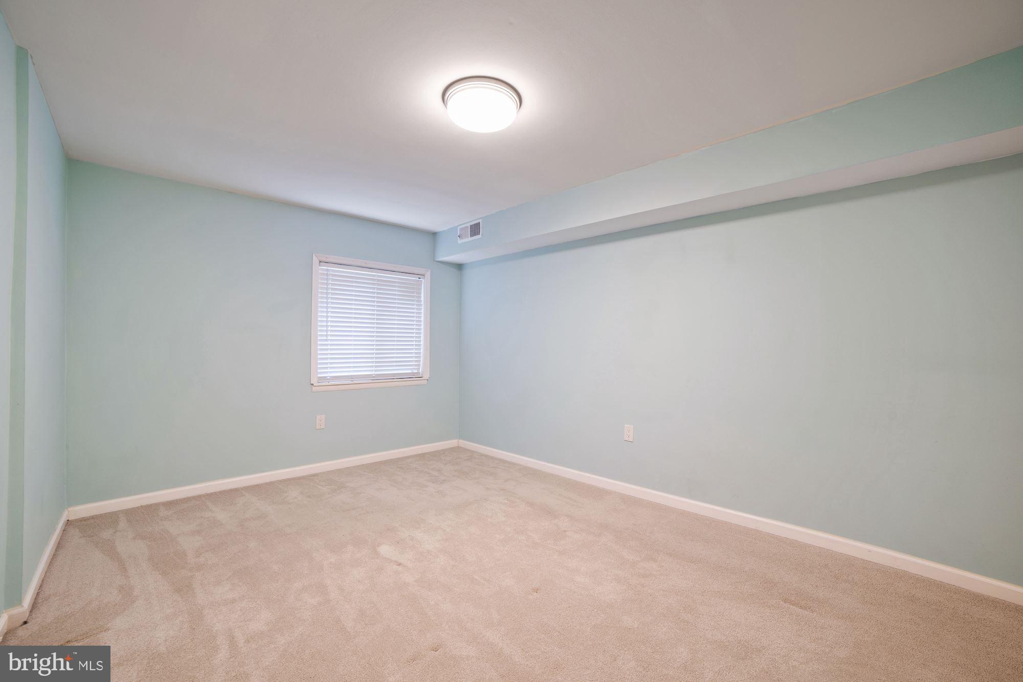18602 Walkers Choice Road, Unit 1 Gaithersburg, MD 20886 - Photo 22 of 28 Gallery Image 22