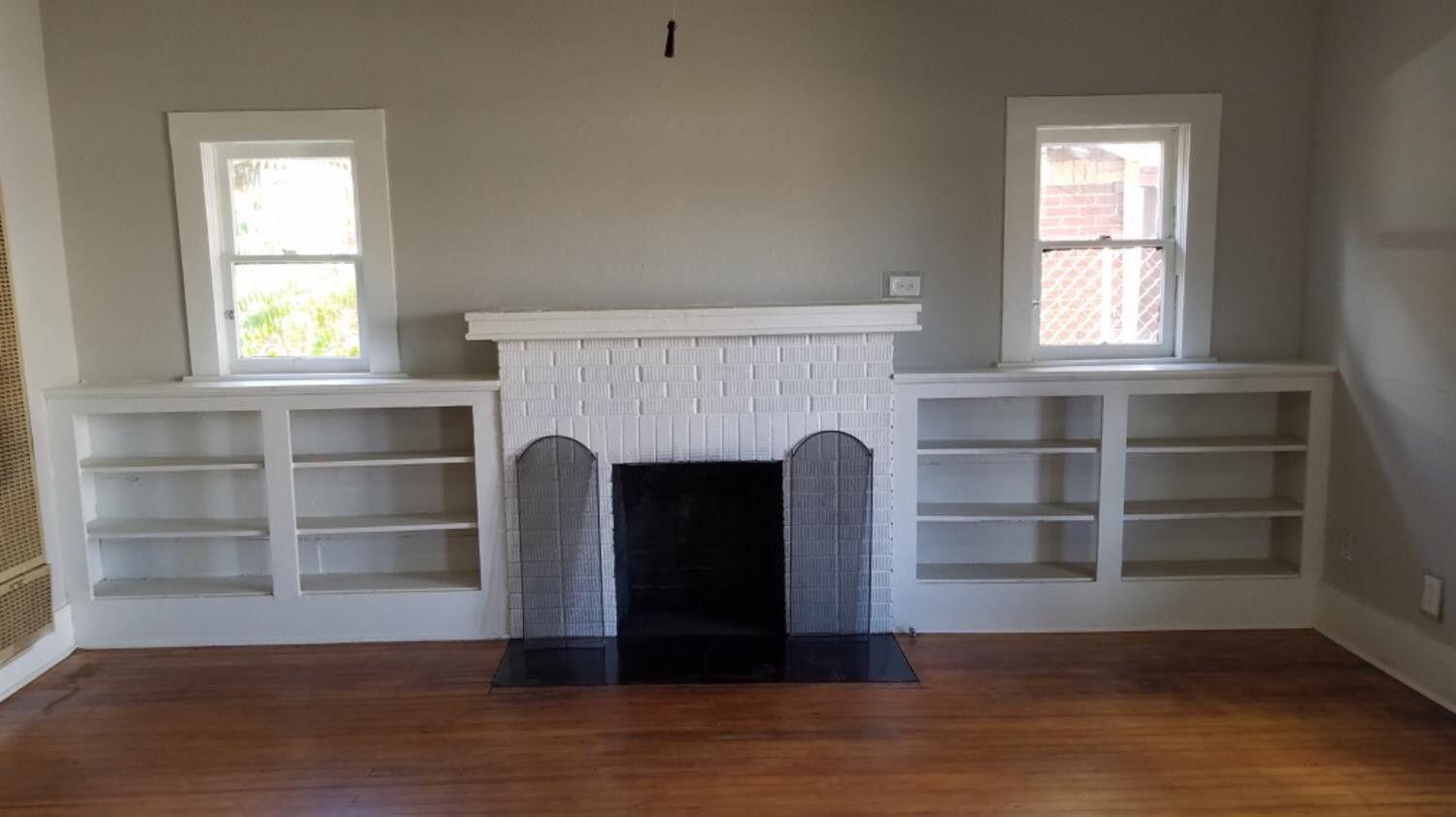 1810 Avenue R Lubbock, TX 79401 - Photo 2 of 16 20241219204355861198000000-o