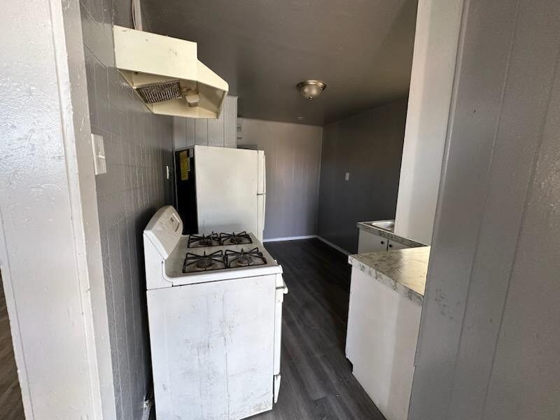 1810 Avenue R Lubbock, TX 79401 - Photo 7 of 16 20241219204401977930000000-o