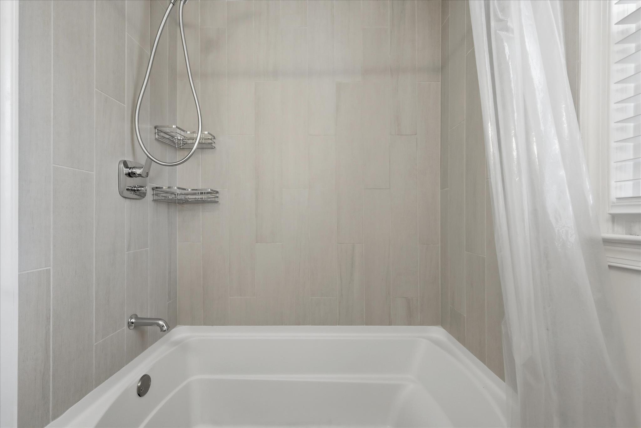3312 Holloman Road Falls Church, VA 22042 - Photo 32 of 68 Upper level full bath