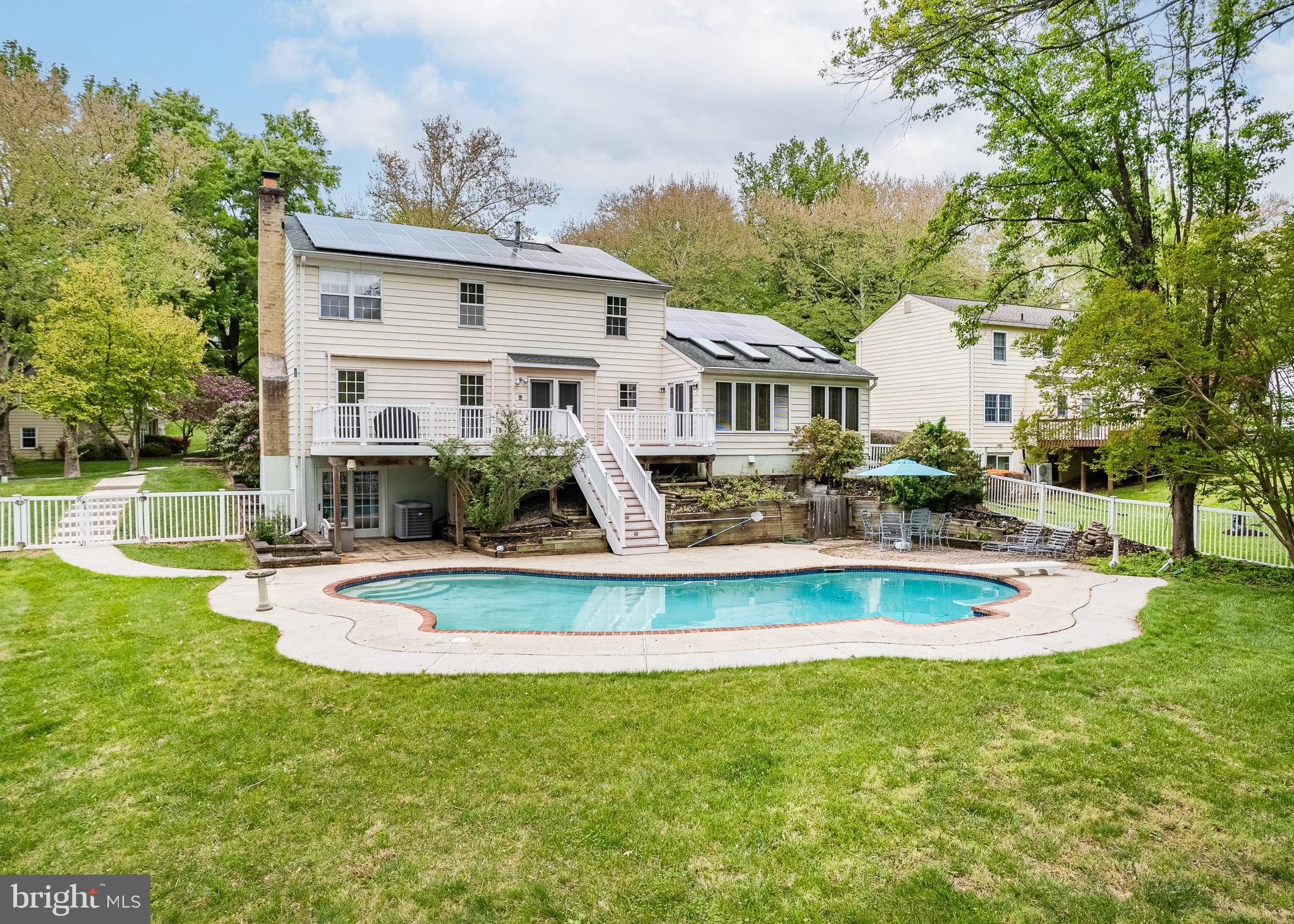 4945 West Running Brook Road Columbia, MD 21044 - Photo 54 of 65 Enjoy your summer days