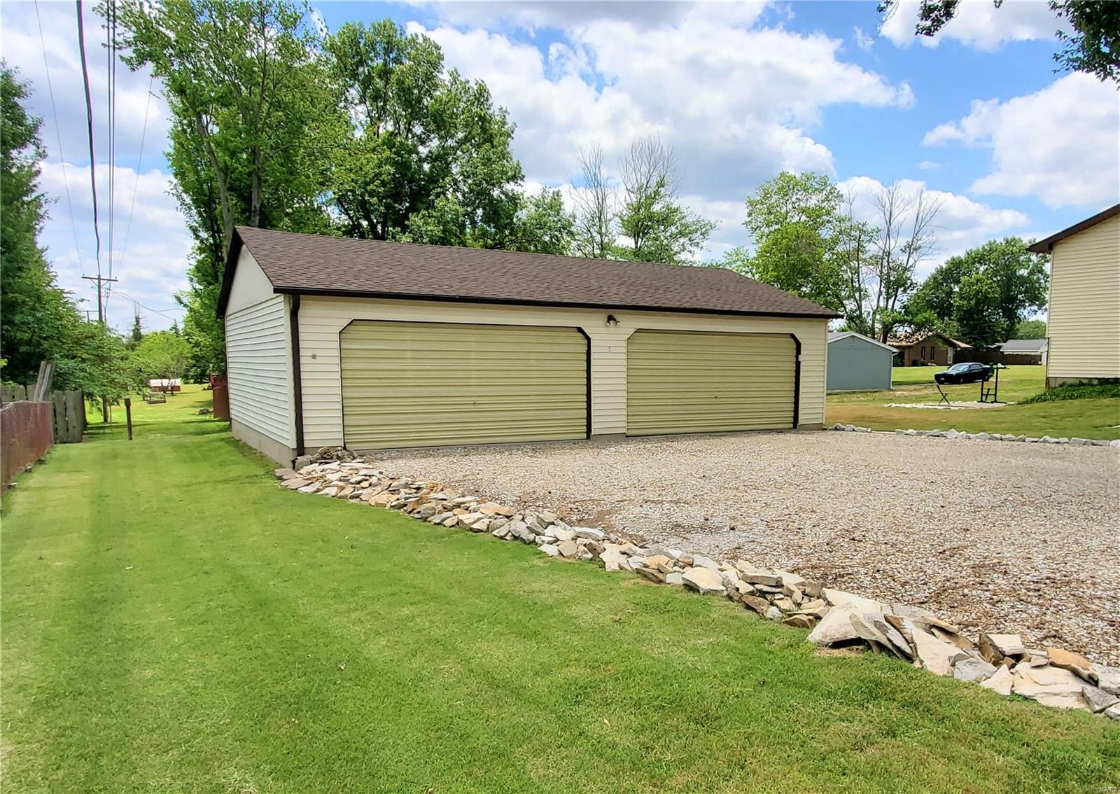 16 Ruth Ann Drive Godfrey, IL 62035 - Photo 3 of 56