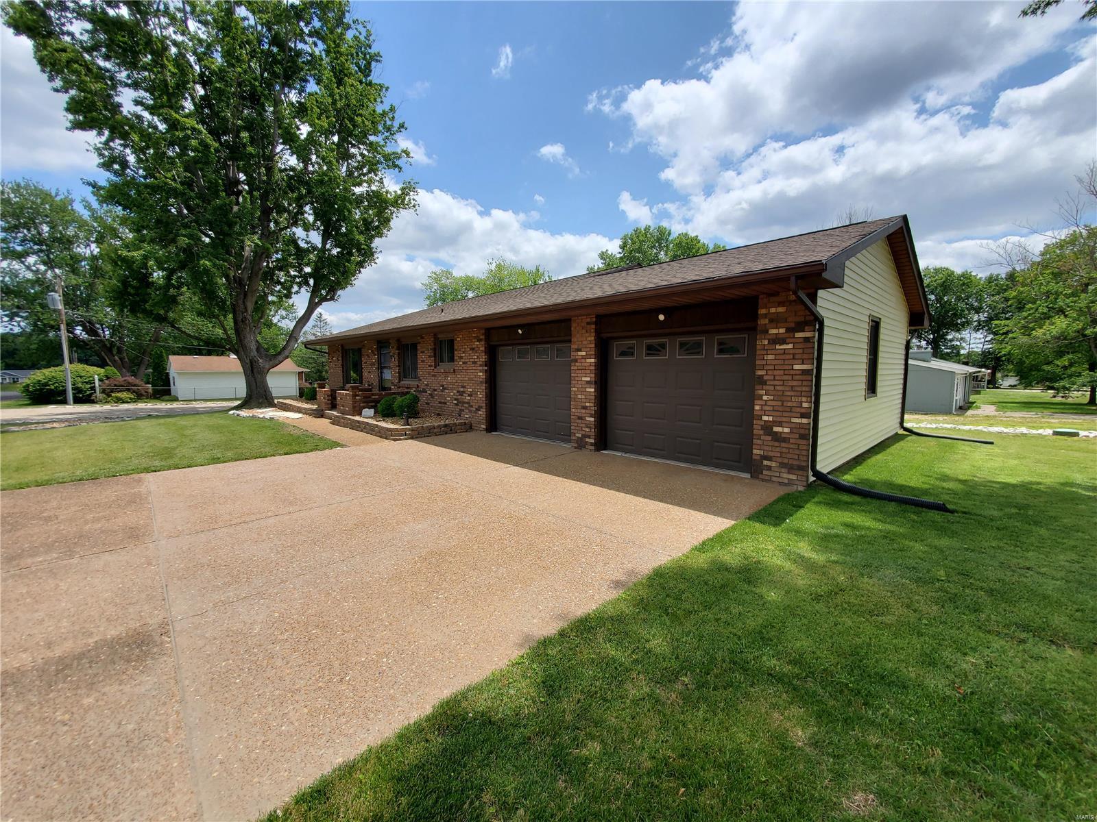 16 Ruth Ann Drive Godfrey, IL 62035 - Photo 6 of 56