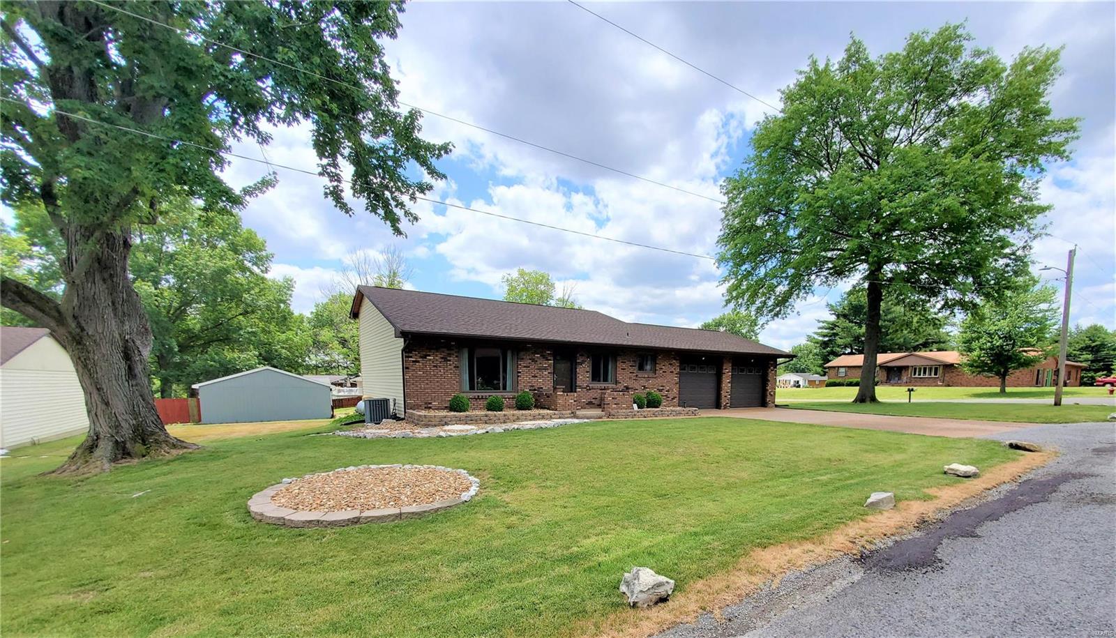 16 Ruth Ann Drive Godfrey, IL 62035 - Photo 9 of 56