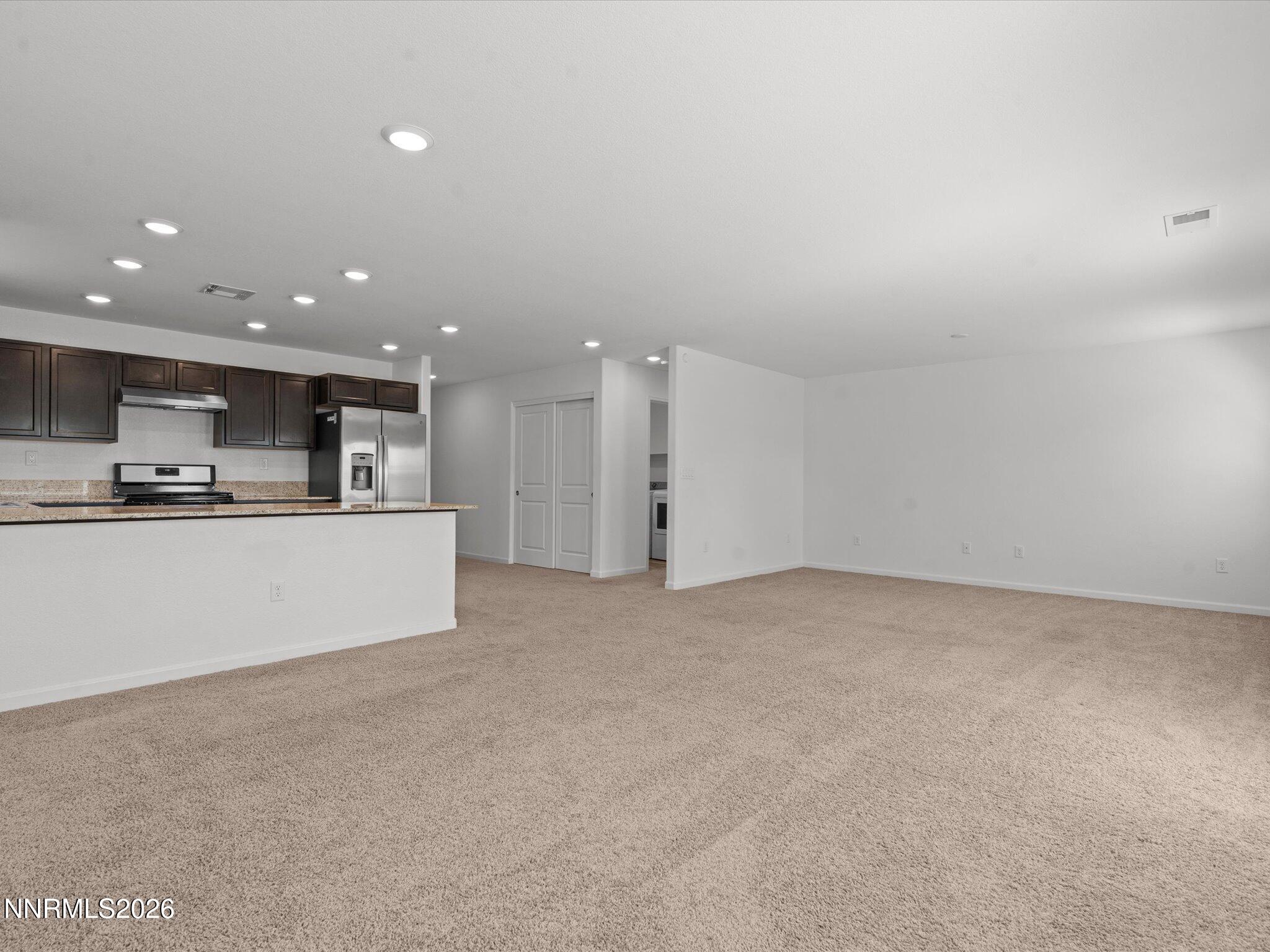 9324 Mcdermitt Road Reno, NV 89506 - Photo 4 of 22 09-9324 McDermitt Rd-225-45-189