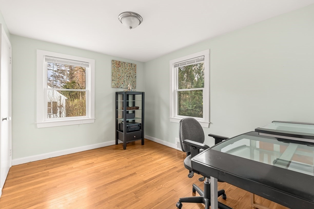 11 Springdale Avenue Wellesley, MA 02481 - Photo 24 of 33