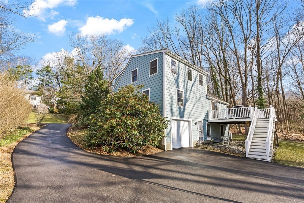 11 Springdale Avenue Wellesley, MA 02481 - Photo 30 of 33