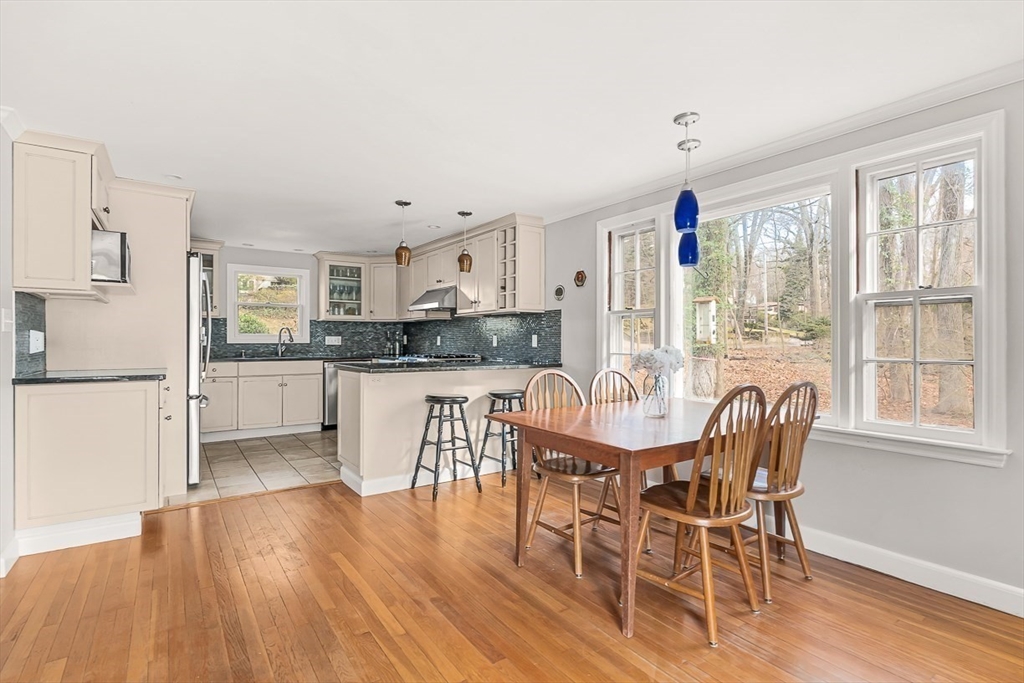 11 Springdale Avenue Wellesley, MA 02481 - Photo 8 of 33